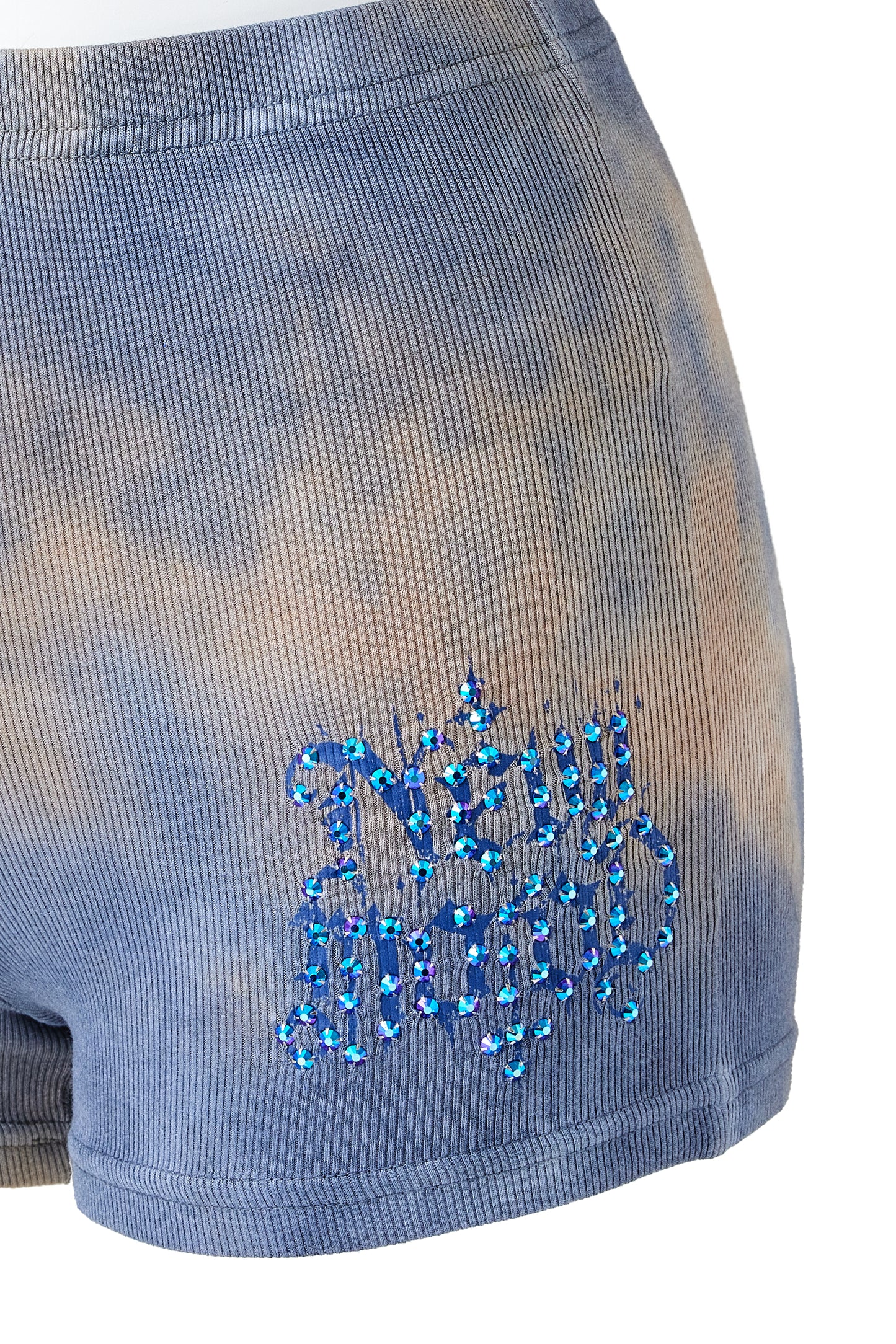 NEW MOOD SOUVENIR SHORT
